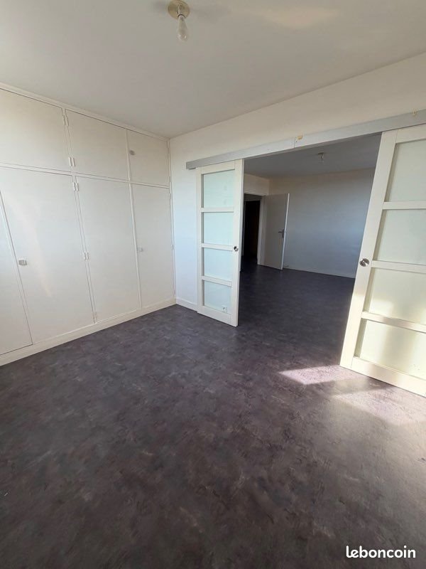 T3 non meublé de 74 m² avec vue dégagée — Châtellerault