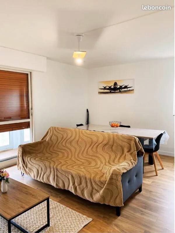 Chambre en colocation — T5 avec ascenseur, 8e étage — Poitiers
