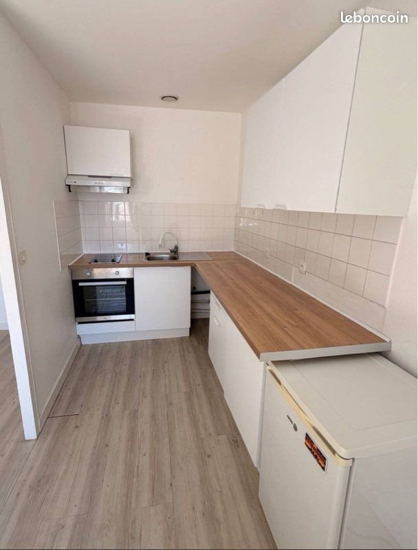 T3 non meublé de 50 m² en hyper-centre — Poitiers
