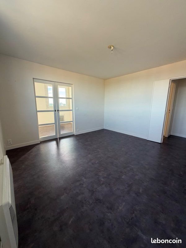 T3 non meublé de 74 m² avec vue dégagée — Châtellerault