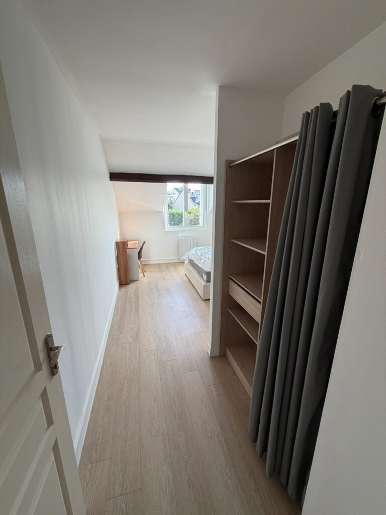 🔆 À louer, grande maison meublée - Joué-lès-Tours. — Joué-lès-Tours