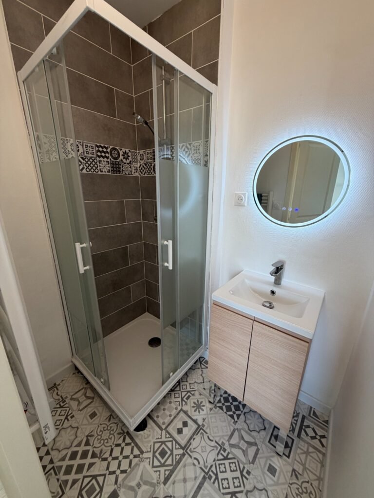 🔆 À louer, grande maison meublée - Joué-lès-Tours. — Joué-lès-Tours