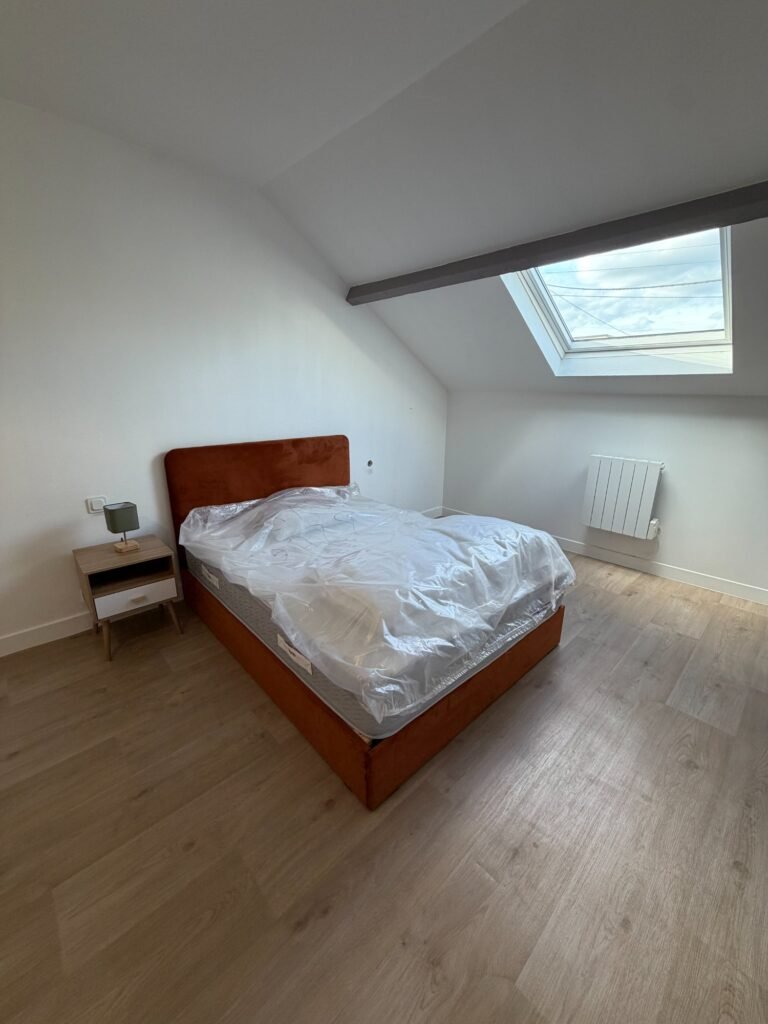 🔆 À louer, grande maison meublée - Joué-lès-Tours. — Joué-lès-Tours