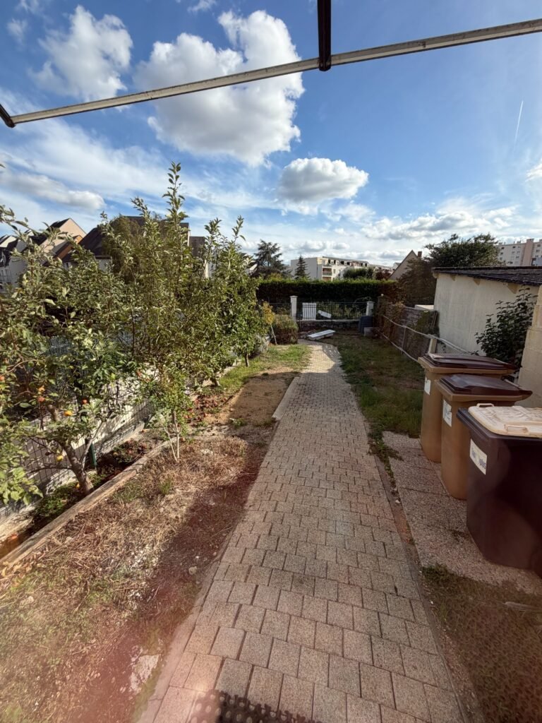 🔆 À louer, grande maison meublée - Joué-lès-Tours. — Joué-lès-Tours