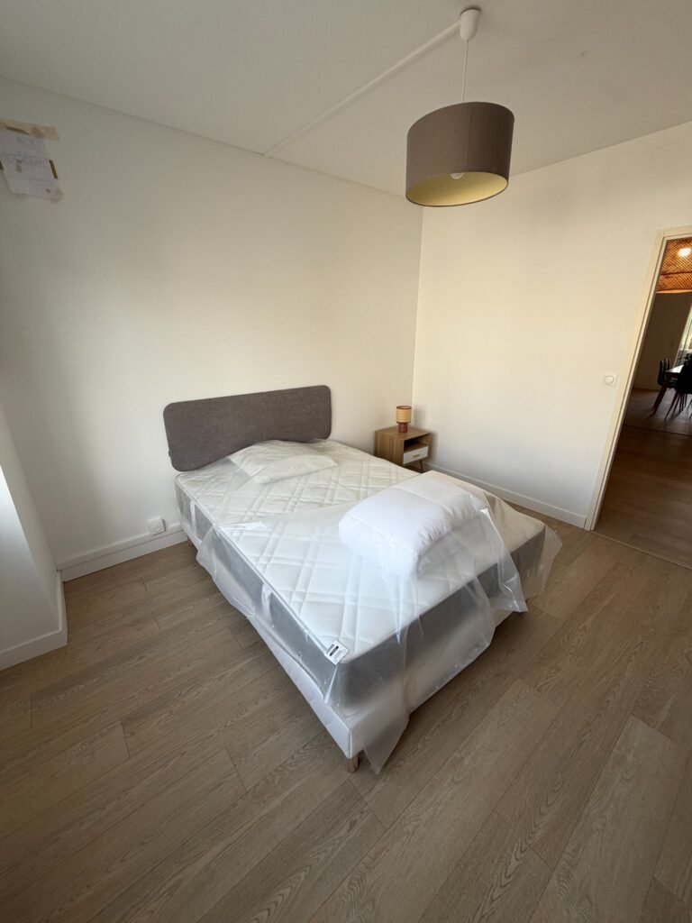 🔆 À louer, grande maison meublée - Joué-lès-Tours. — Joué-lès-Tours