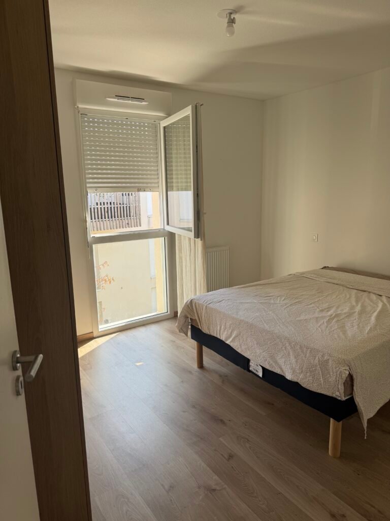 Magnifique T2 meublé récent 2023 – Poitiers — Poitiers