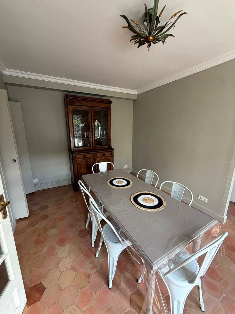 Maison T5 meublée de 106 m² avec garage, cellier et jardin — 3 chambres — Saumur