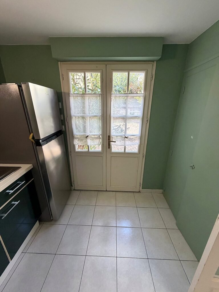 Maison T5 meublée de 106 m² avec garage, cellier et jardin — 3 chambres — Saumur