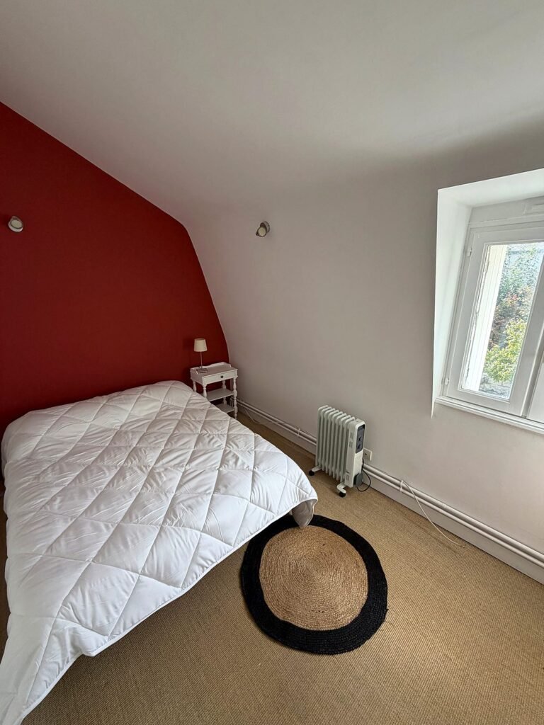 Maison T5 meublée de 106 m² avec garage, cellier et jardin — 3 chambres — Saumur