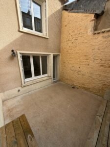 Maison de ville T3 rénovée de 66 m² avec garage et courette — Poitiers — photo 5