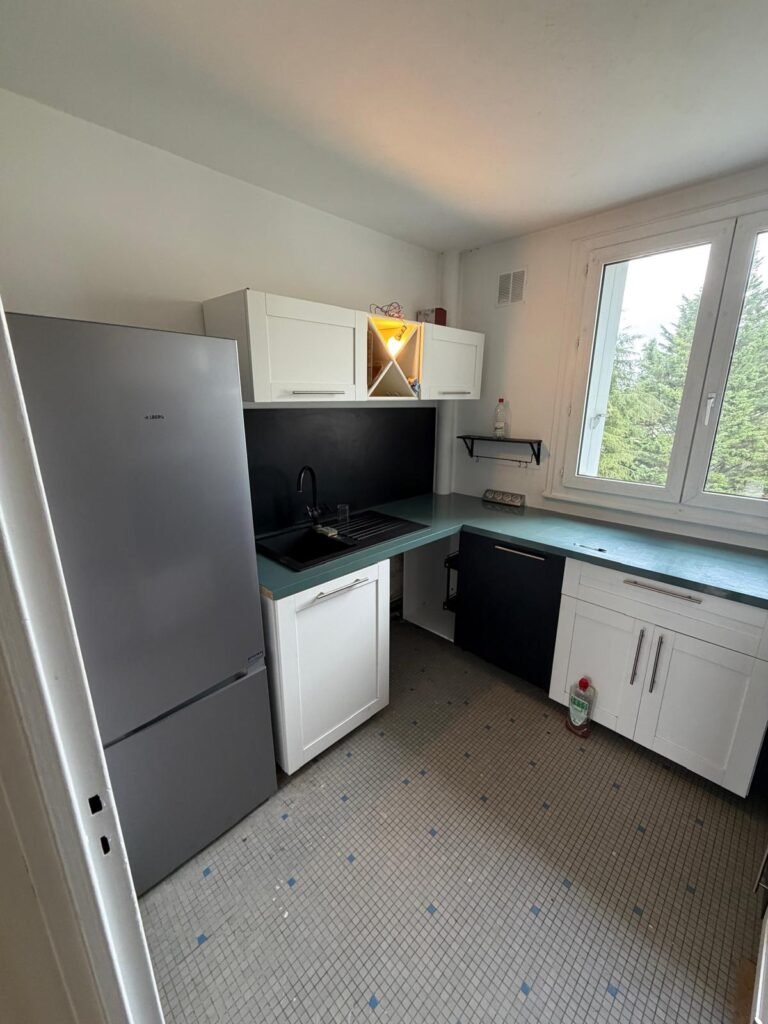 Appartement meublé de 88 m² avec balcon – Joué-lès-Tours — Joué-lès-Tours