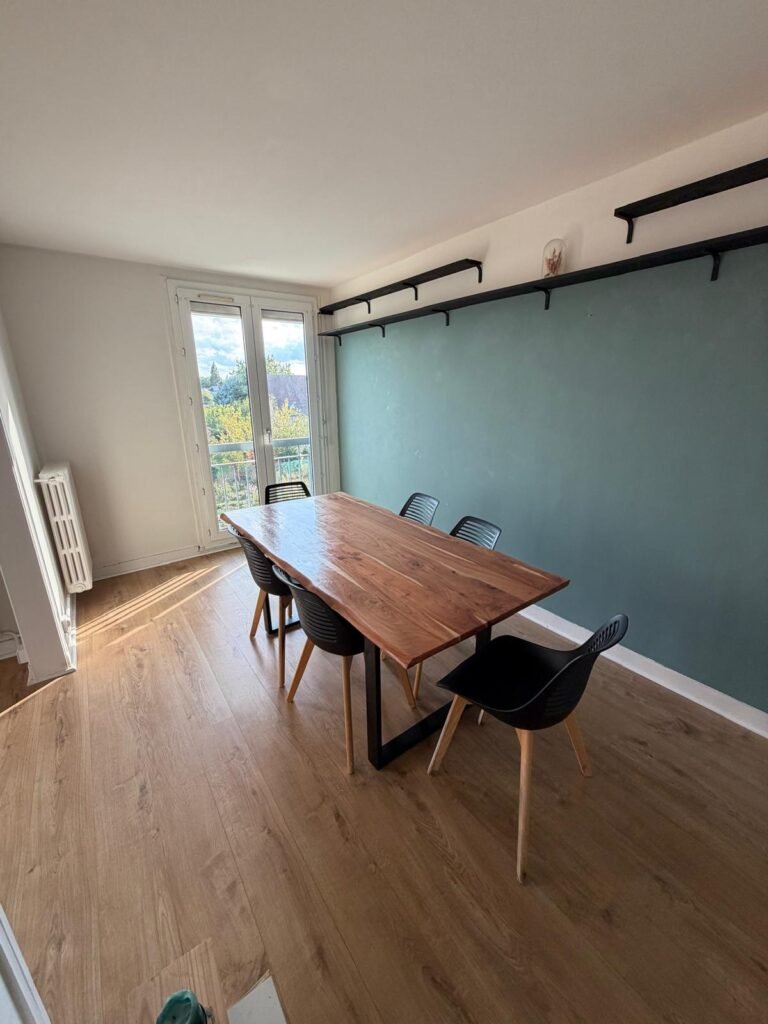 Appartement meublé de 88 m² avec balcon – Joué-lès-Tours — Joué-lès-Tours