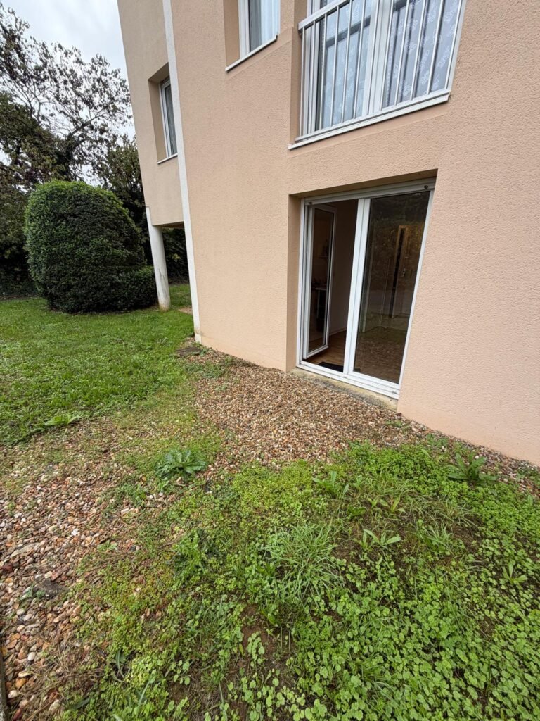 JOLI STUDIO MEUBLÉ — Poitiers