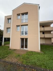 JOLI STUDIO MEUBLÉ — Poitiers — photo 4