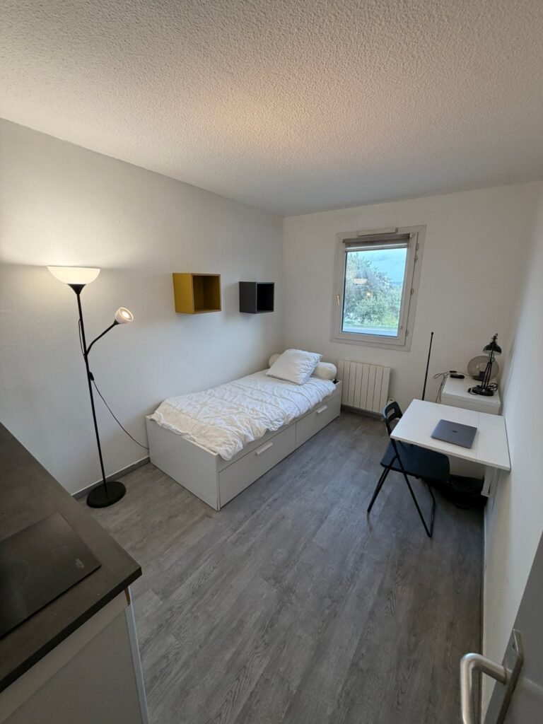 Studio meublé de 13 m² — proche Grandmont et facultés — Tours